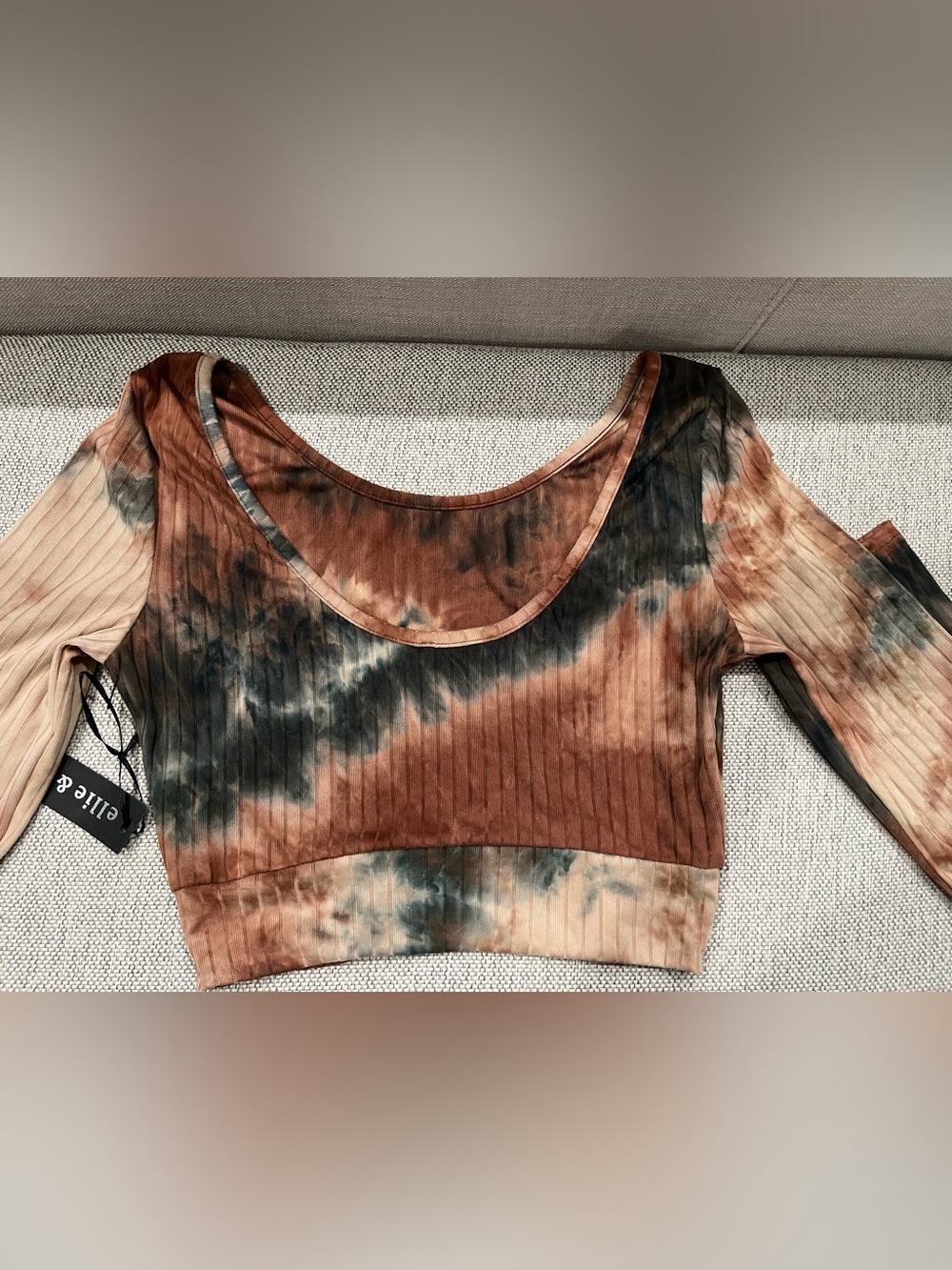 Ellie & Kate Tie-Dye Ribbed Scoop Neck Crop Top - Brown & Black - Size M